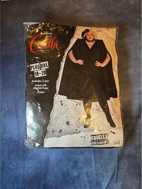 BRAND NEW Womens disney cruella costume
